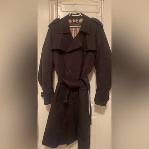 Burberry Kensington black trench coat